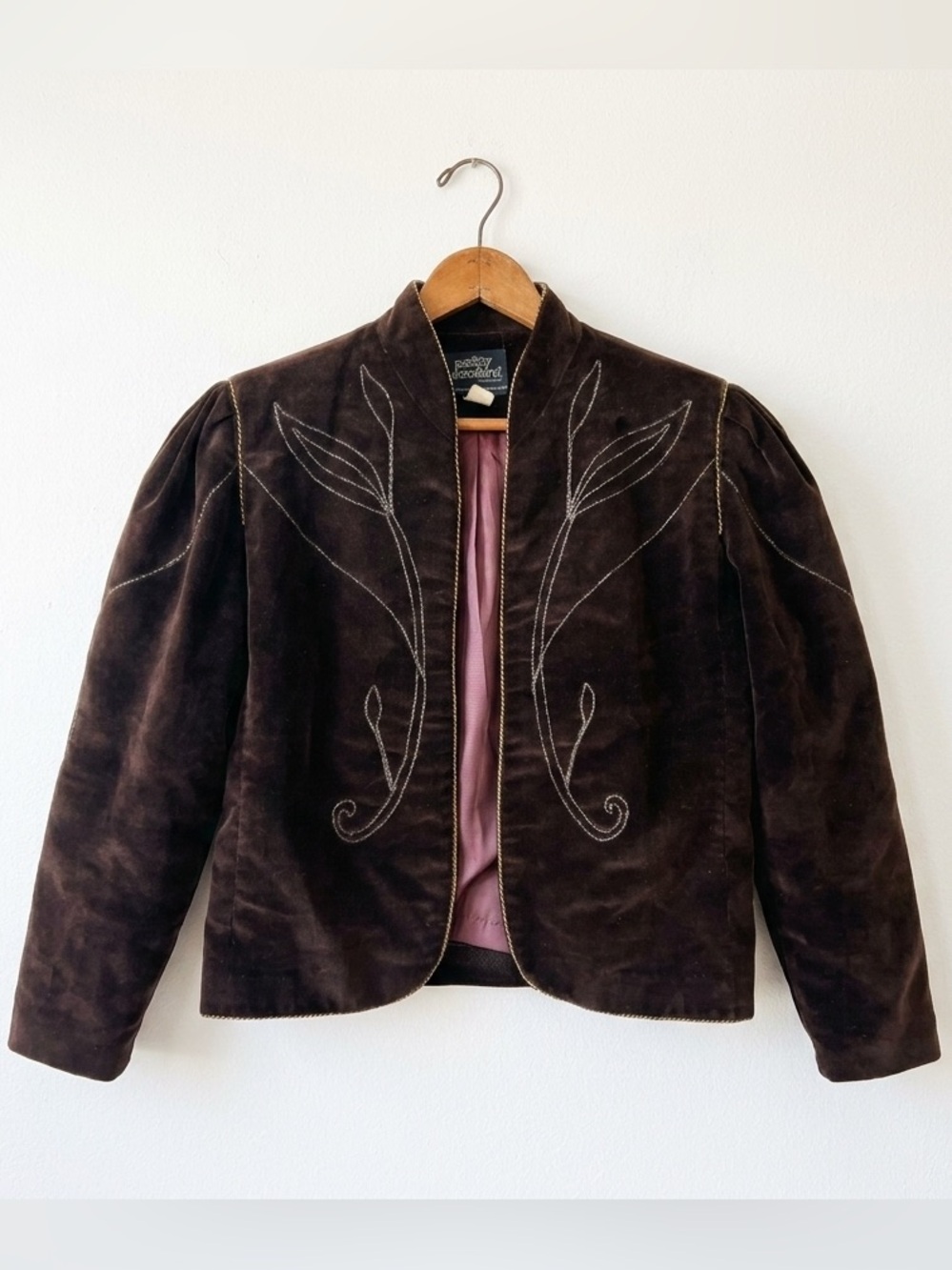 Vintage 1970s Patty Woodard Brown Gold Metallic Embroidery Cropped Velvet Blazer